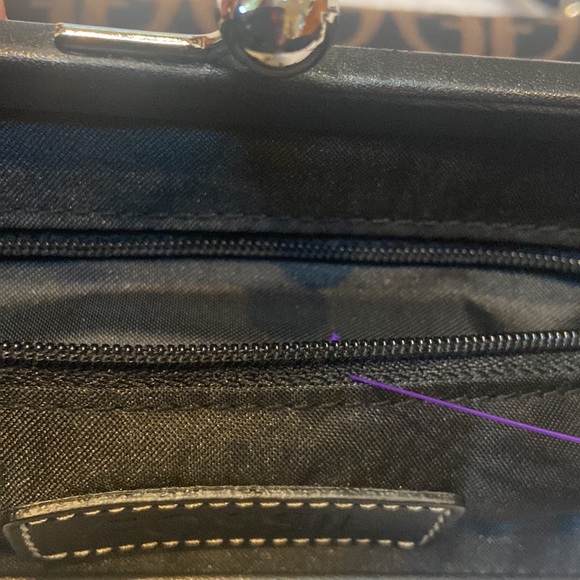 FOSSIL PURSE - Picture 11 of 11